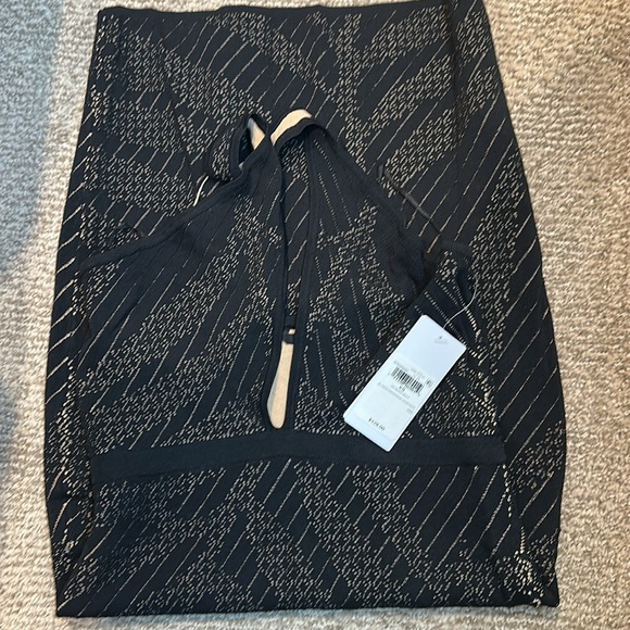 GUESS Ciara Crossfront cutout palm mini dress - Picture 5 of 5